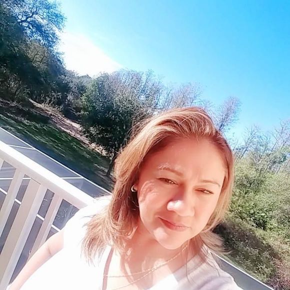 Meet your Posher, Roxy - Picture 1 of 1